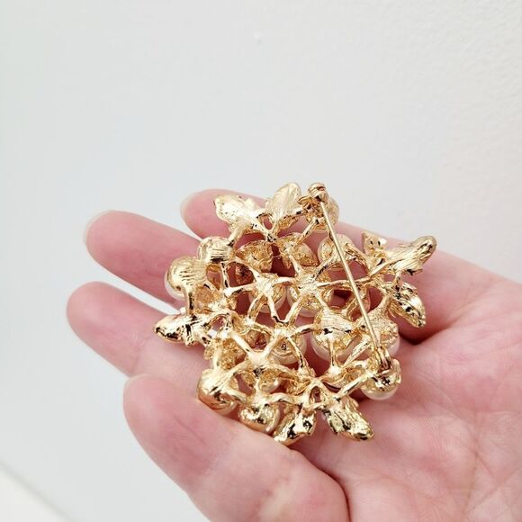 Brand New Rhinestone With Flowers Style Brooch Pin Gold - Picture 4 of 6